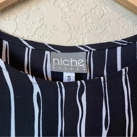 Niche Like New Blouse - Picture 4 of 6